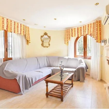 Cruz - Plusholidays * Calpe